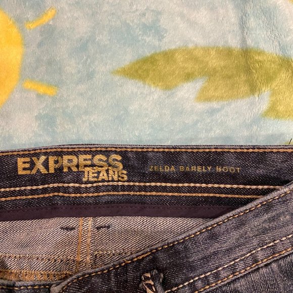 Express Jeans - Picture 2 of 4